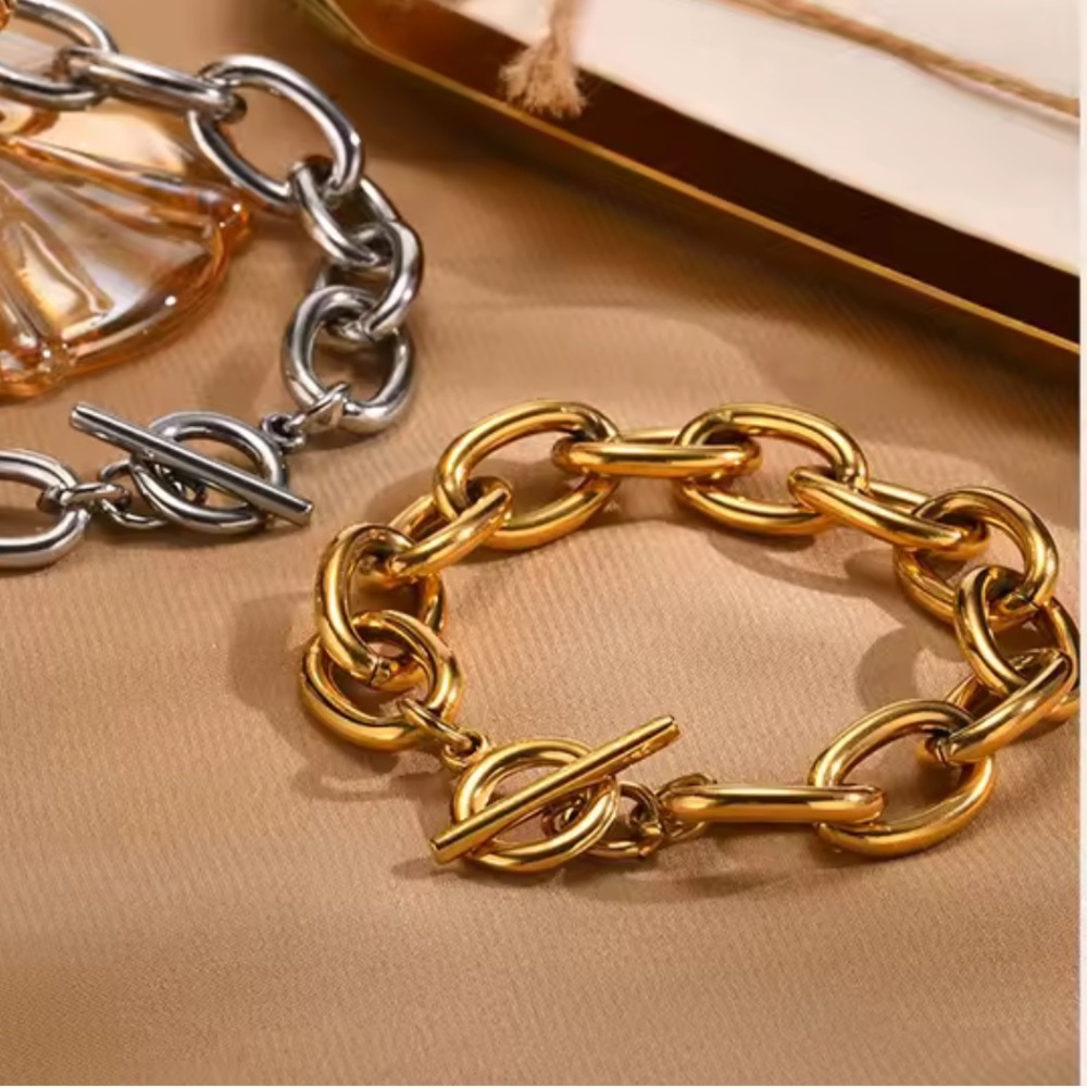 Chunky Bold Toggle Bracelets 18K Gold Stainless Steel - Picture 5 of 9